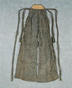 徳川家康御譲品　紺地葵紋付松葉波小紋染長袴　