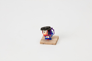かすみ人形（たにし人形）　藤娘