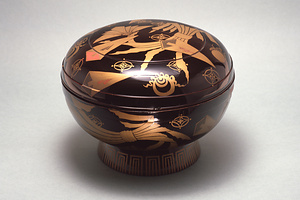 熨斗に宝珠文蒔絵饅頭行器