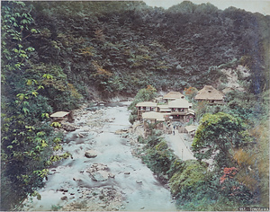 塔之澤温泉の早川下流側と玉の湯旅館（957 TONOSAWA ）