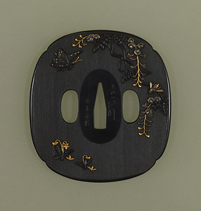 草花に虫図大小鐔 くさばな　むしずだいしょうつば