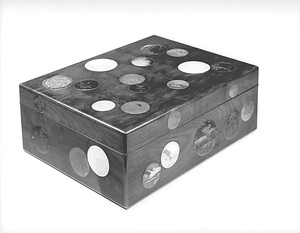 勝景円文象嵌料紙硯箱