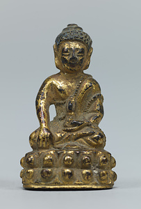 釈迦如来坐像