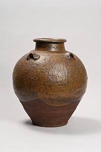 褐釉四耳壺
