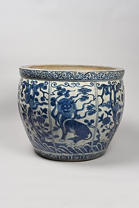 青花霊獣文甕