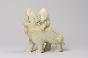 白玉獅子人物形香炉