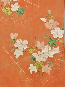 小袖 紅縮緬地垣菊芙蓉鶴模様 こそで べにちりめんじかききくふようつるもよう