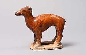 褐釉犬