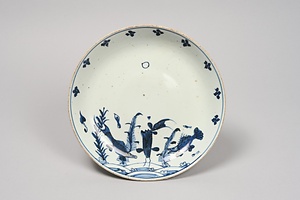 青花魚藻文皿