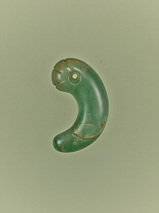 硬玉勾玉