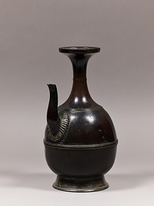 銅布薩形水瓶