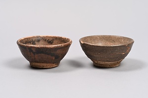 褐釉碗