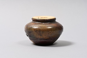 大海茶入