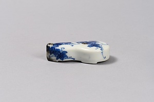 染付瓢箪形水滴