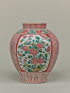色絵花卉文大壺