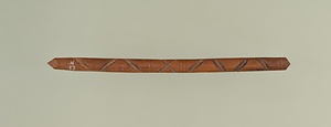 イクパスイ（儀礼用の箆）