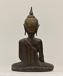 仏陀坐像 