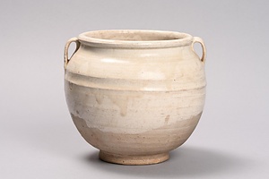 白釉双耳壺