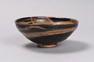 玳皮釉碗
