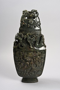 龍鳳彫青玉瓶