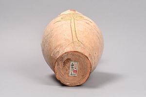 白釉緑形草花文瓶 はくゆうりょくさいそうかもんへい