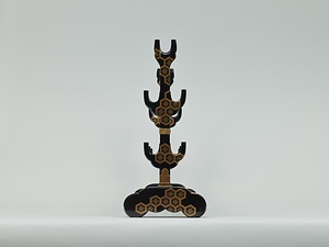 黒漆桐亀甲繫蒔絵刀掛 