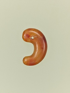 瑪瑙勾玉
