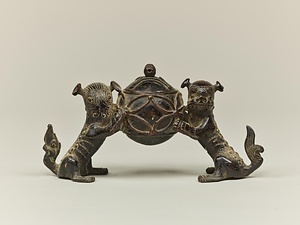 香炉