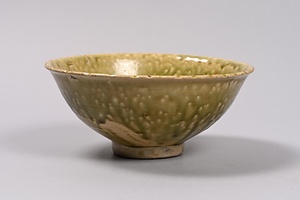 緑釉劃花文鉢