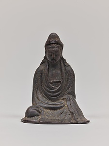 観音菩薩坐像