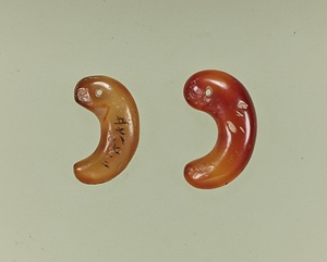 瑪瑙勾玉