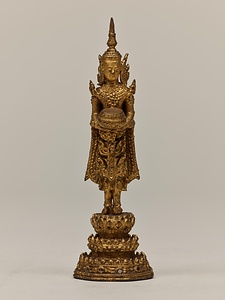 仏陀立像