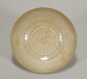 粉青印花菊花文鉢 ふんせいいんかきくかもんはち