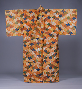 唐織 紅地花菱繋模様 からおり　 べにじはなびしつなぎもよう
