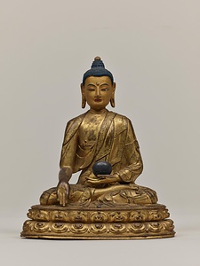 釈迦如来坐像