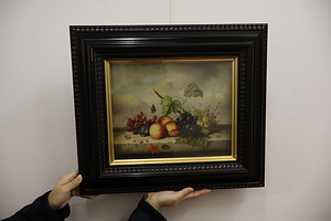 蝶と果物のある静物