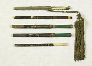 鮫鞘水牛柄真鍮金具附刀子