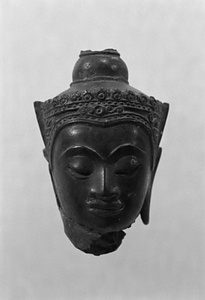 宝冠仏頭部
