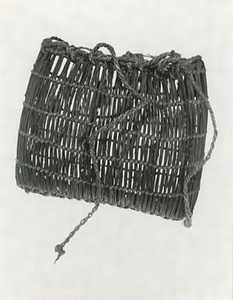 不明