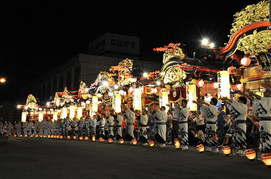 花輪祭の屋台行事 はなわまつりのやたいぎょうじ