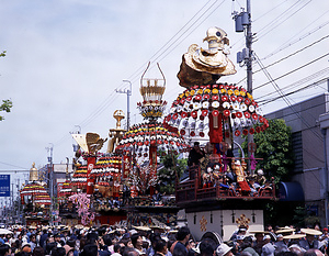 高岡御車山祭の御車山行事