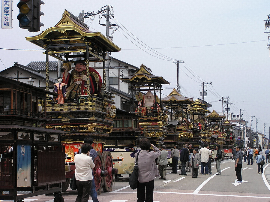 城端神明宮祭の曳山行事 じょうはなしんめいぐうさいのひきやまぎょうじ