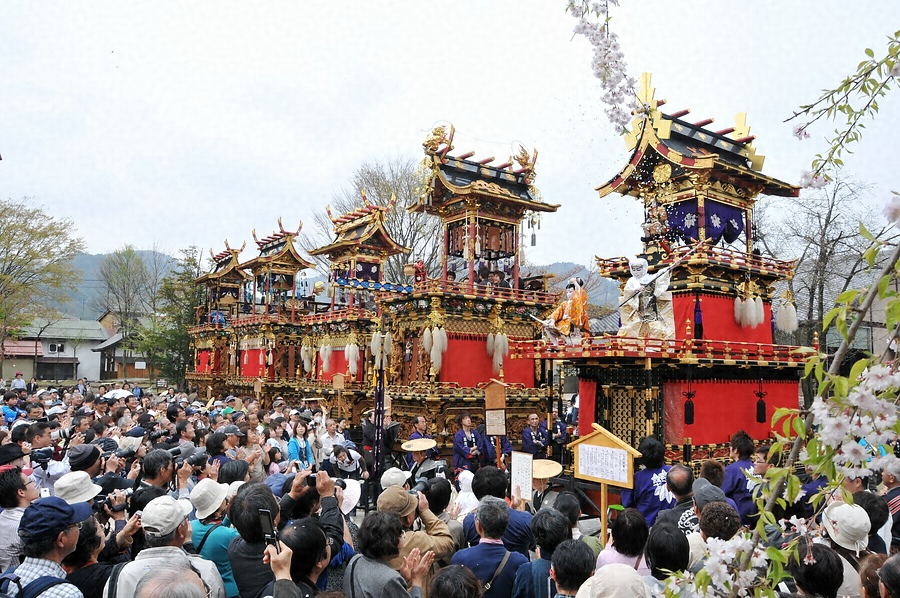 古川祭の起し太鼓・屋台行事  ふるかわまつりのおこしだいこ・やたいぎょうじ 