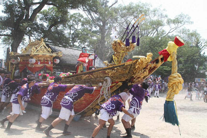 鳥出神社の鯨船行事 とりでじんじゃのくじらぶねぎょうじ 