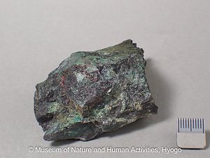 翠ニッケル鉱　菱ニッケル鉱