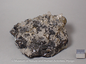 閃亜鉛鉱　水晶