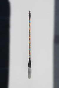 琺瑯花蝶図管筆