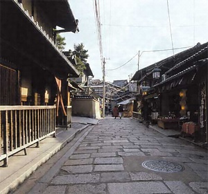 京都市産寧坂（門前町　京都） きょうとし　さんねいざか（もんぜんまち　きょうと）