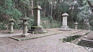 土佐藩主山内家墓所 とさはんしゅやまうちけぼしょ