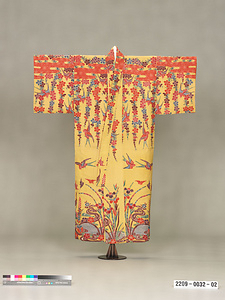 枝垂桜蛇籠杜若模様紅型衣裳 しだれざくらじゃかごかきつばたもようびんがたいしょう